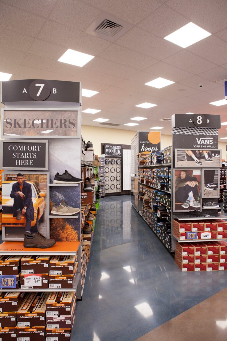 Glen Hollow Shopping Center – Shoe Carnival