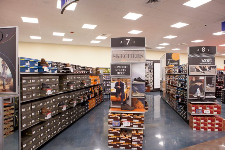 Glen Hollow Shopping Center – Shoe Carnival